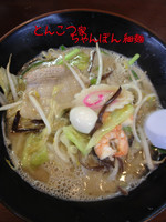 「ちゃんぽん細麺」@博多ラーメン とんこつ家の写真