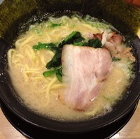 「豚骨塩（￥680）」@横浜家系 道玄家 蒲田東店の写真