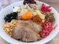 「まぜそば並　750円（ニンニク少し、辛め）」@ラーメンいつきの写真