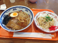 「熟成醤油ラーメン600円、半チャーハン280円」@横濱ハイハイ樓 ニューポートひたちなか店の写真
