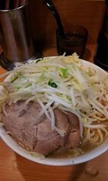 「小ラーメン　ニンニクちょっと」@ラーメン二郎 八王子野猿街道店2の写真