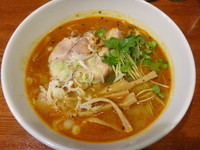 「四川香辣鶏豚チャーシュー麺」@昆鰹和味庵 優味んの写真