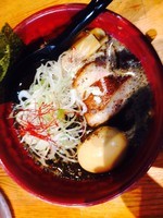 「トントロ炙り チャーシュー黒極み」@黒味噌らーめん 初代けいすけ 品川店の写真