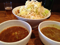 「二色つけ麺」@神保町 可以の写真