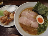 「らーめん(600⇒540円)(クーポン)鶏から揚げ(200円」@一村の写真