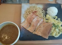 「合い盛りカレーつけ麺（並） ￥1000」@とろ肉つけ麺 魚とんの写真