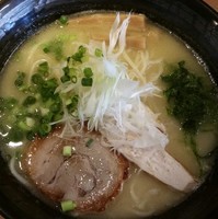 「濃厚鶏白湯塩らーめん　７５０円」@麺屋 雷 鶏’sの写真