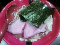 「煮干しらーめん　820円」@すごい煮干ラーメン凪 大久保北口店の写真