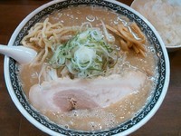 「味噌らーめん ￥800＋半ライス(サービス)」@拉麺 梅太郎の写真
