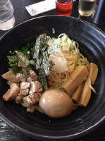 「油そばオールド味玉付」@龍のひげの写真