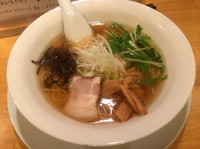 「鶏節醤油ラーメン 580円」@麺屋 泰紋の写真
