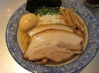 「限定　特製きまぐれ煮干しそばｆｅａｔ伊吹３（９００円）」@豚骨一燈の写真