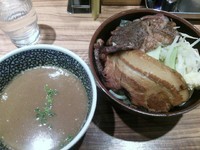 「つけめん並＋ステーキ　780＋300円」@ラーメン燈郎の写真