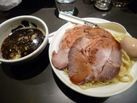 「相傳つけ麺大盛 黒」@麺屋武蔵 武骨相傳の写真