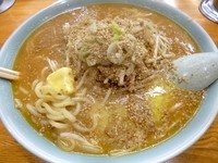 「大盛り味噌ラーメン（850円）+バター（50円）」@えぞっ子 蔦江の写真