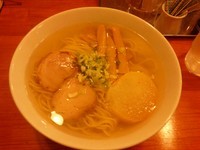 「塩ラーメン大盛」@函館塩ラーメン 五稜郭の写真