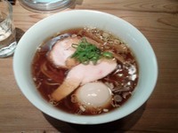 「味玉醤油ラーメン」@ラーメン屋 トイ・ボックスの写真