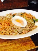 「でぶや焼ラーメン¥780」@KENZO Cafeの写真