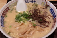「特製ラーメン」@豚骨らーめん 福の軒 秋葉原店の写真