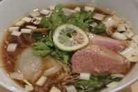 「鴨そば(細麺) ＋大盛」@紫 くろ㐂の写真