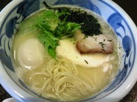 「ＹＯＴＯＮ（700円）味を替え玉（150円）味玉（無料）」@陽東豚骨 YOTONの写真