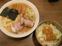 「濃厚中華そば＋ジロめし」@INOSHOWの写真