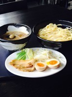 「特選つけ麺黒¥1000」@つけ麺 白虎の写真