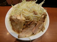 「ラーメン」@ラーメン 肉を喰らえ！！ 日吉総本店の写真