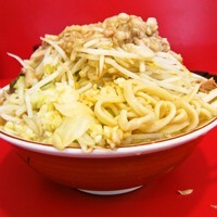 「小豚（カタメ／全マシ）850円」@ラーメン二郎 札幌店の写真