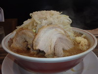 「ラーメン中盛(650円)(全増し、野菜２倍)、無料ライス」@ダントツラーメン 岡山一番店 高松観光通りの写真