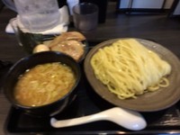 「丸得つけ麺(中)1020円」@三ツ矢堂製麺 あきる野店の写真