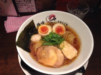 「味玉醤油」@鶏喰～TRICK～の写真