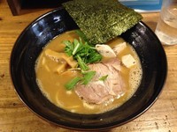 「らーめん」@麺や わたるの写真