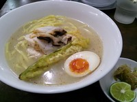 「【ゲリラ限定】天然真鯛の冷搾りラーメン900円」@ラーメン愉悦処 似星の写真