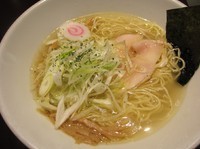 「淡麗中華そば・塩（７３０円）」@中華そば 輝羅の写真