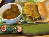 「大勝軒 元祖つけ麺バーガー（特盛）」@ロッテリア JR鶴橋駅FS店の写真