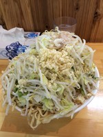 「小ラーメン(ヤサイちょい増し、他全増し)」@らーめん つの旨の写真