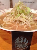 「小ラーメン（麺１５０ｇ） 650円」@豚星。の写真