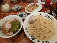 「大金豚つけめん+味玉+餃子」@麺食堂 大金豚 二丁目店の写真