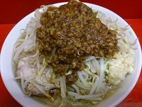 「小ラーメン カレー ニンニク少し」@ラーメン 学の写真