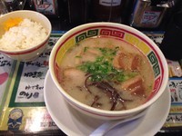 「じゃんがら角煮入り」@九州じゃんがら 銀座店の写真