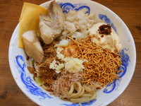 「まぜそば並盛（全増し）」@ジャンクガレッジ 高田馬場店の写真