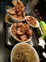 「ぶたわー+麺マシ」@肉汁や ZEROの写真