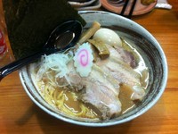 「特製ラーメン（醤油）800円」@いのうえの写真