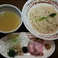 「【夏季数量限定】薬涼  潮つけそば (大盛り無料) ８５０円」@麺や 虎徹の写真