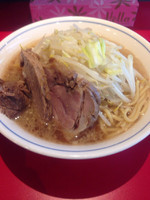 「らーめん+大盛り」@ラーメン蘭の写真