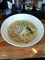 「【限定】塩煮干しそば」@塩つけ麺 灯花の写真