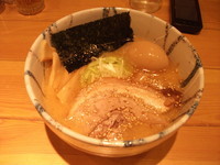 「味付玉子らーめん（しょうゆ）」@らーめん風来居 神田秋葉原店の写真