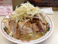 「豚入りラーメン」@ラーメン荘 歴史を刻め 本店の写真