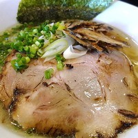 「サバ厚削り清湯（塩）　730円」@鶏そば 凜の写真